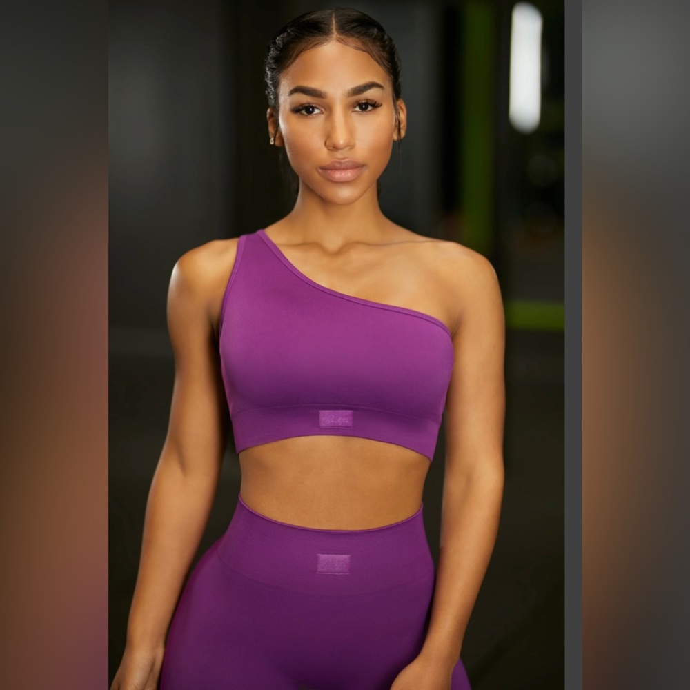 Boo tee purple one shoulder gym set